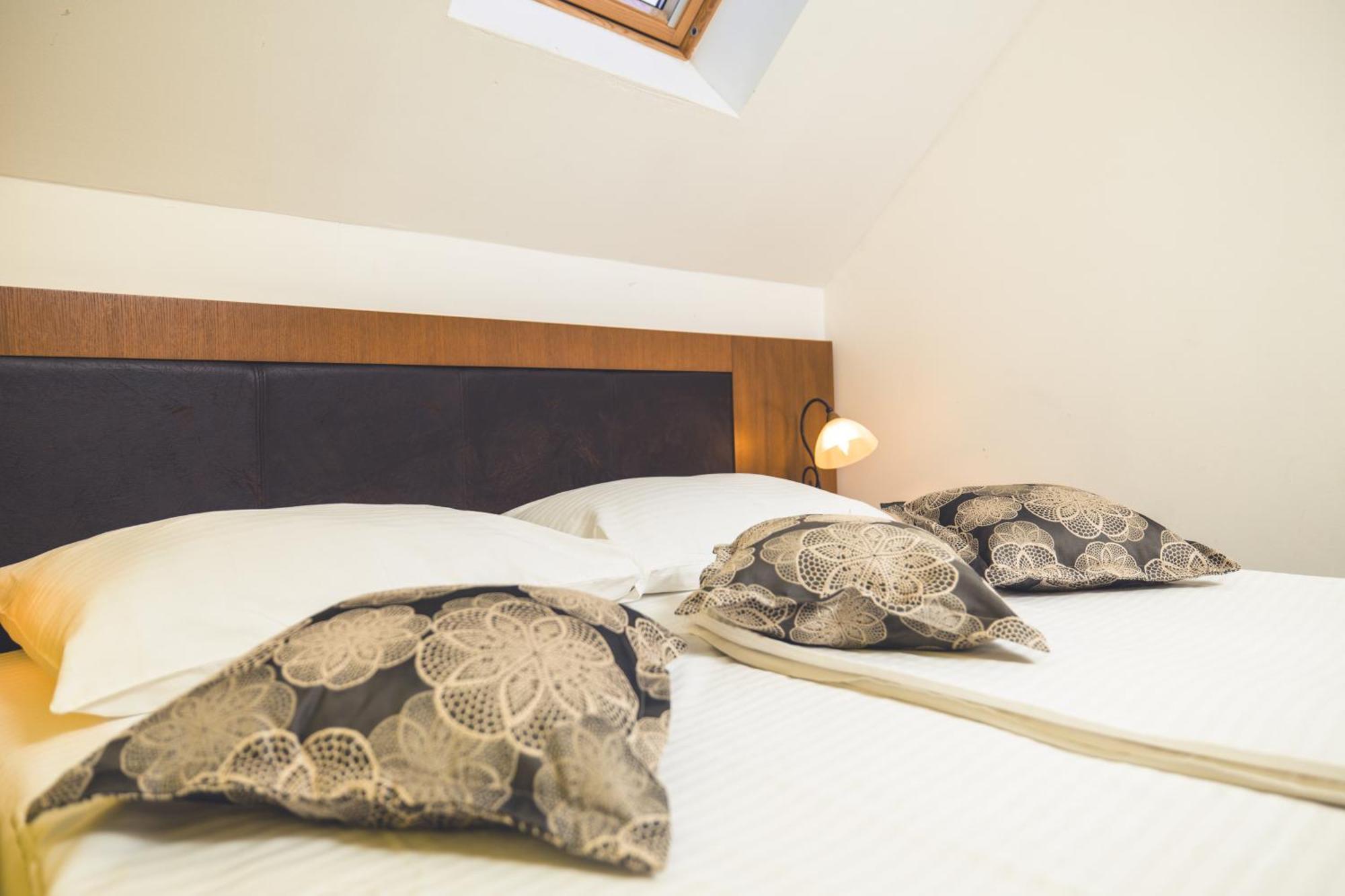 Etno Selo Stanisici Hotel Leonida Dijelovi エクステリア 写真