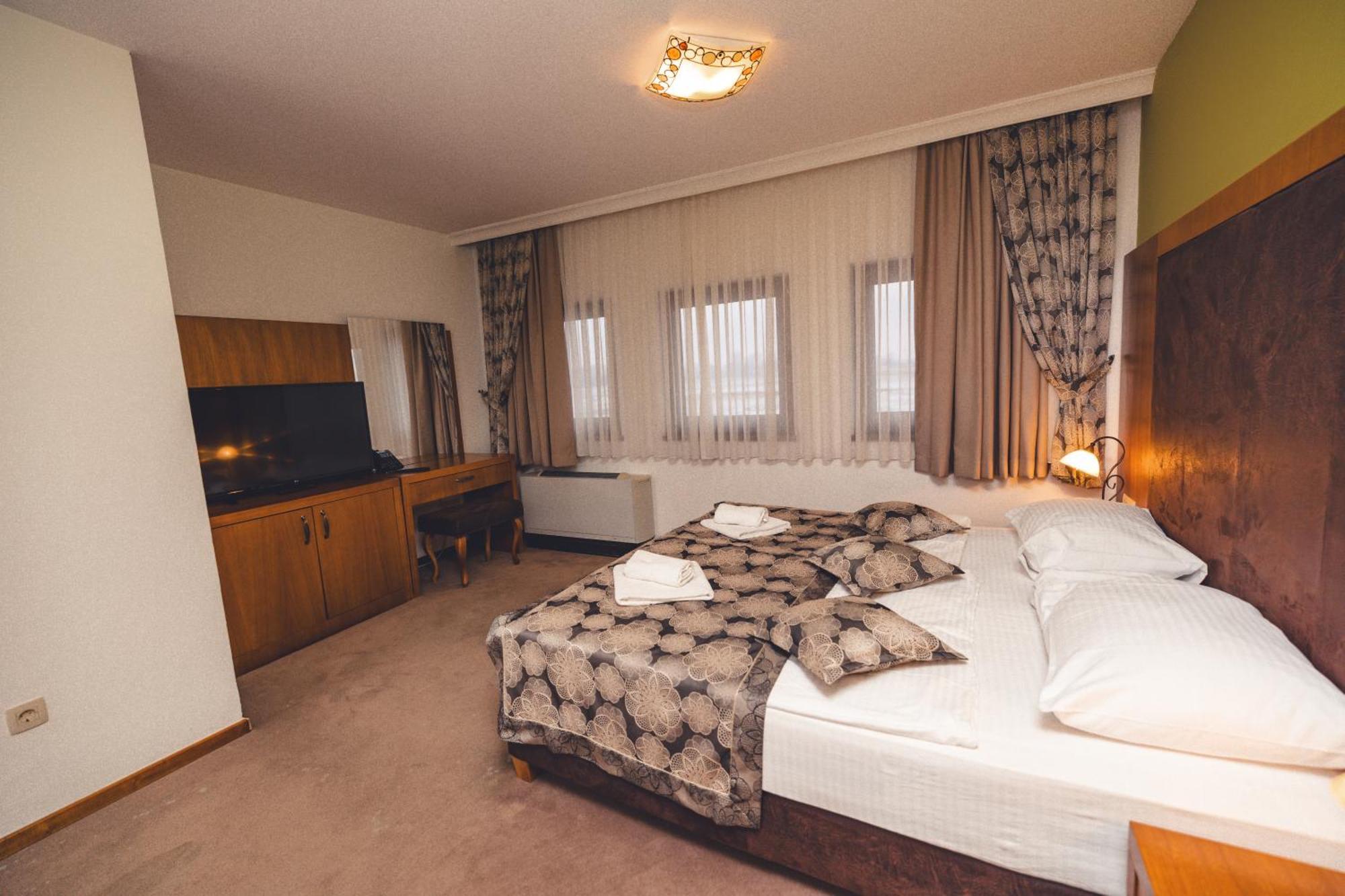 Etno Selo Stanisici Hotel Leonida Dijelovi エクステリア 写真