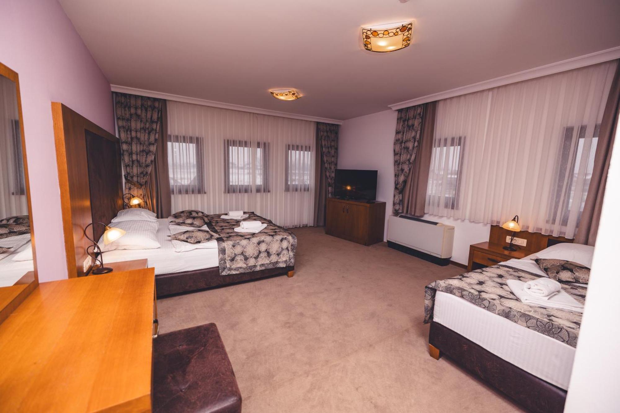 Etno Selo Stanisici Hotel Leonida Dijelovi エクステリア 写真