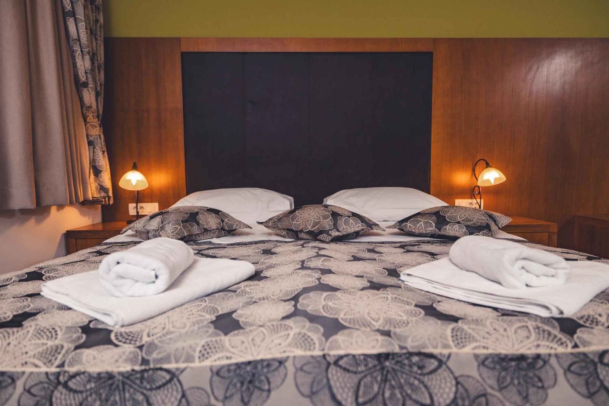 Etno Selo Stanisici Hotel Leonida Dijelovi エクステリア 写真