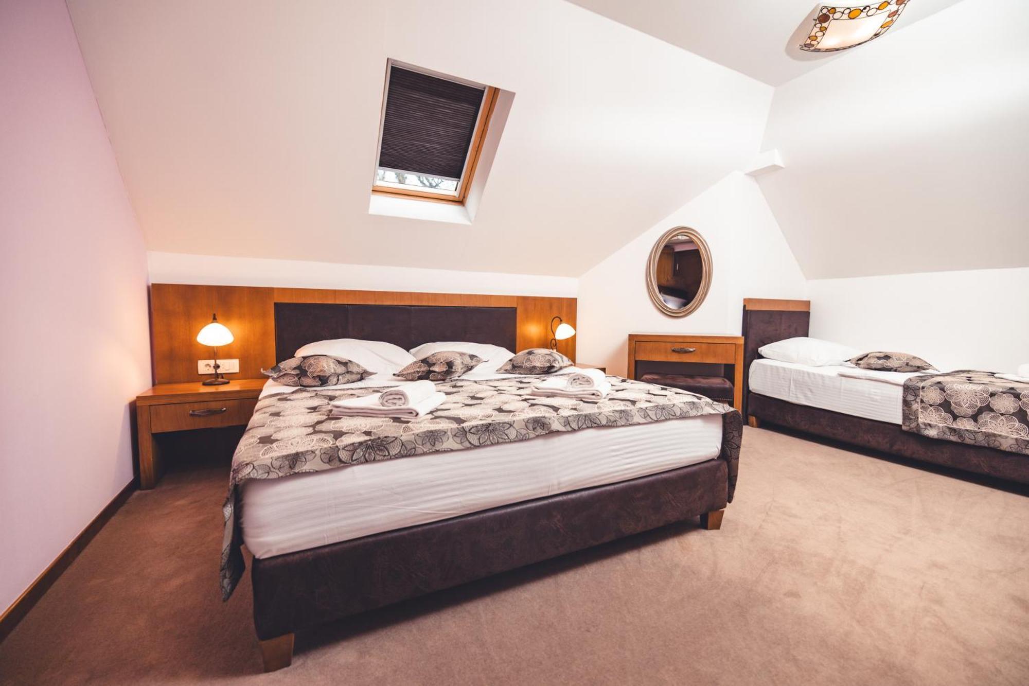 Etno Selo Stanisici Hotel Leonida Dijelovi エクステリア 写真