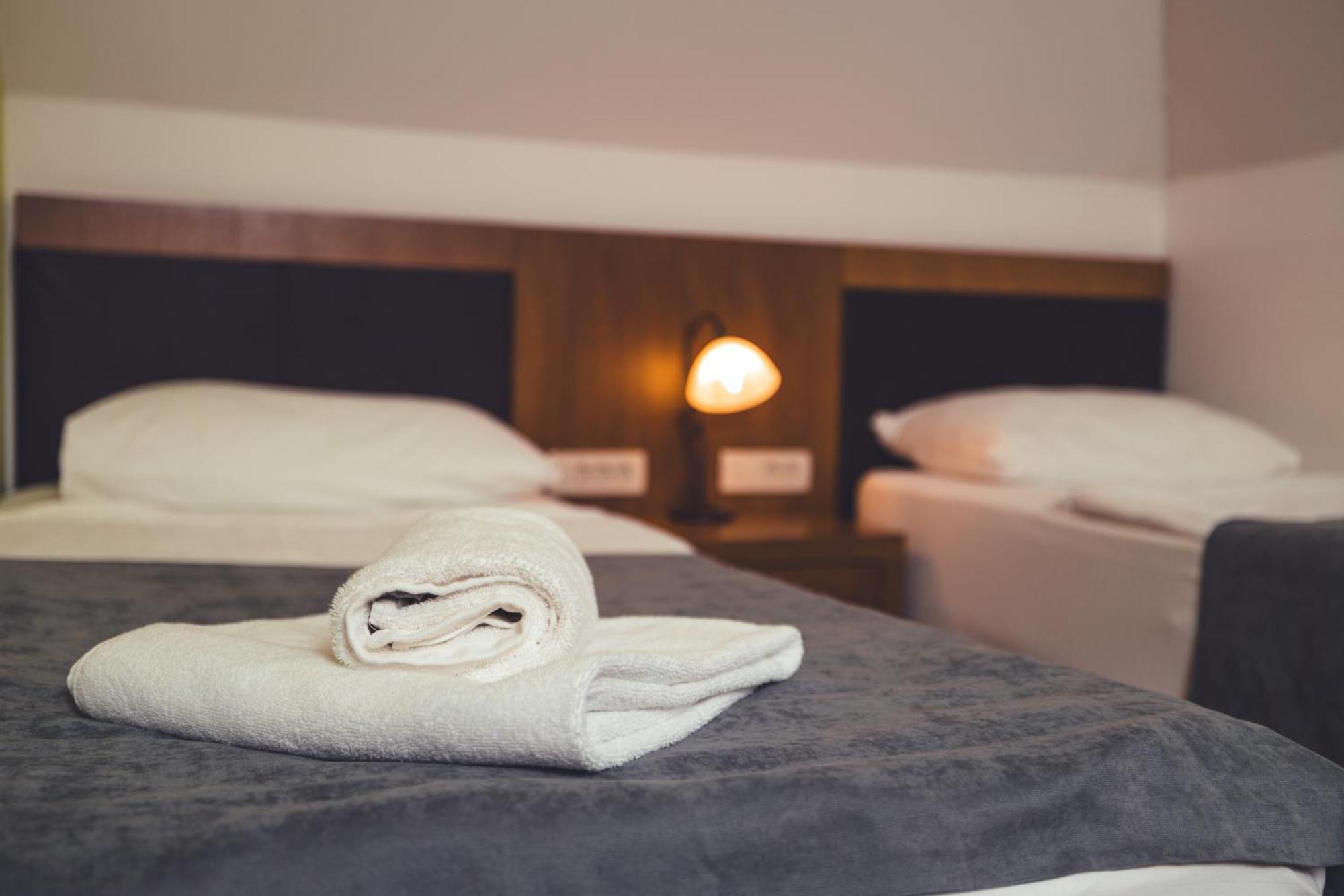 Etno Selo Stanisici Hotel Leonida Dijelovi エクステリア 写真