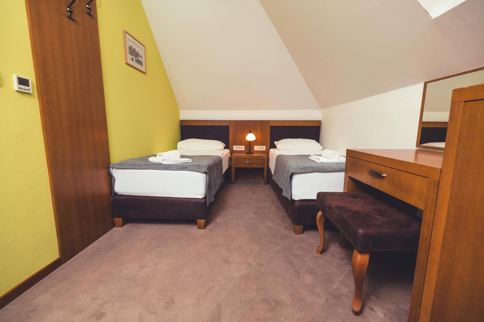 Etno Selo Stanisici Hotel Leonida Dijelovi エクステリア 写真